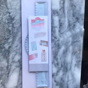 We R Memory Keepers Scalloped Goodie Bag Guide